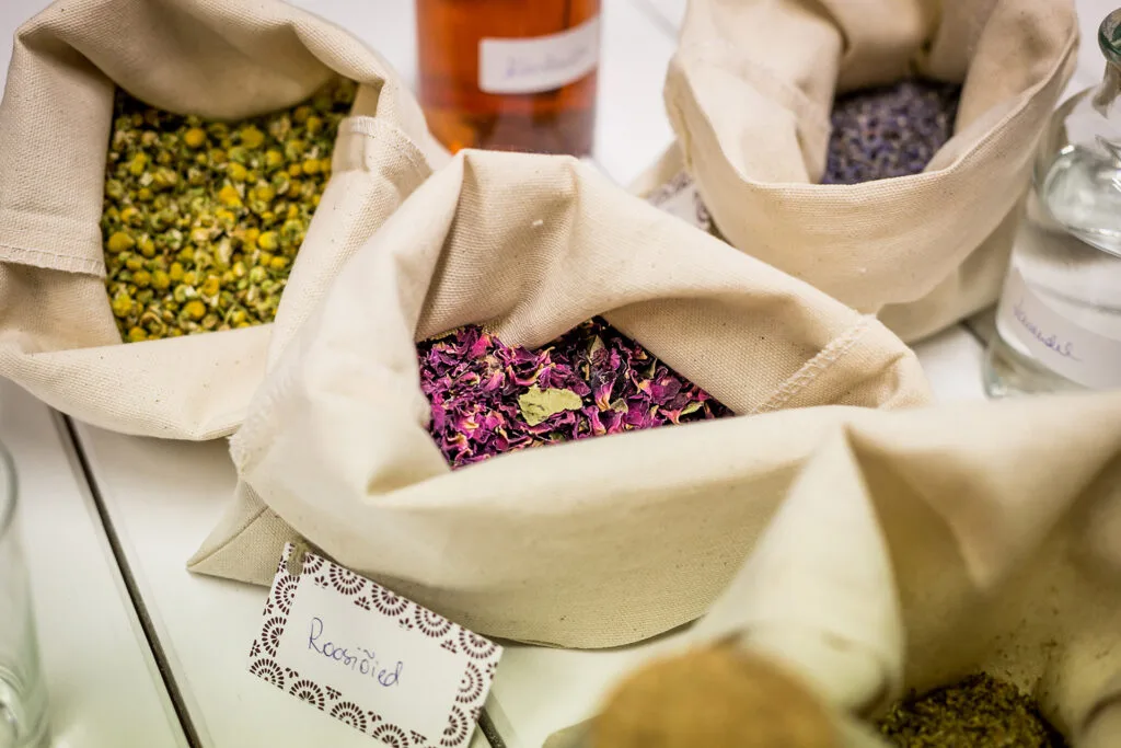 Crafter's Aromatic Flower Gin